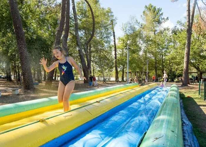 Location Mobil-home Avec Terrasse A - Api-1-52-1045 אתר קמפינג Bayas