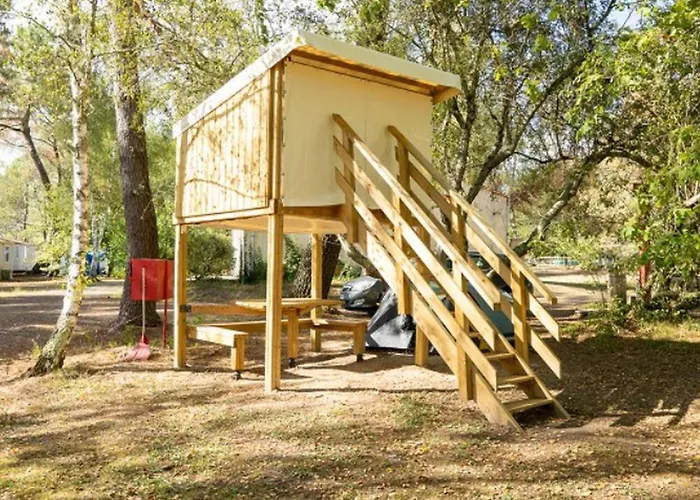 אתר קמפינג Location Mobil-home Avec Terrasse A - Api-1-52-1045